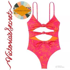 ❌SOLD!❌ #106 NWT! Victoria's Secret Knotted One-Piece Palm Leaves Swimsuit Small